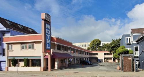 Town House Motel