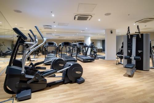 Crowne Plaza London Heathrow T4 an IHG Hotel - image 7