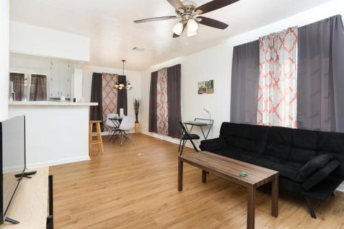 Downtown San Antonio Apartment - image 4