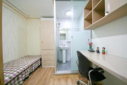 the fresh glamour accommodation via donnalbina 7 naples italy it 80134 plernsalaya resort 910 moo2