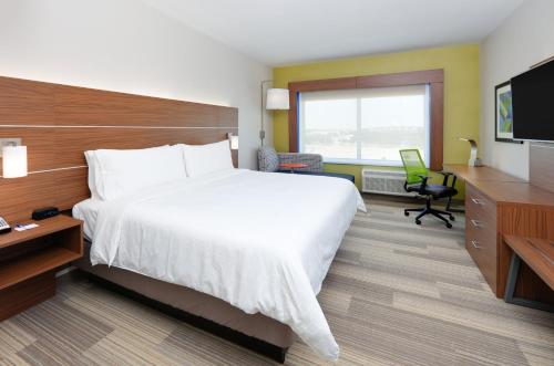 Holiday Inn Express & Suites - Dallas NW HWY - Love Field, an IHG Hotel