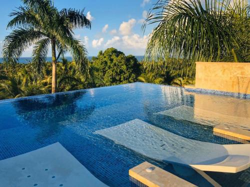 Modern 7 bedrooms Villa on private beach access