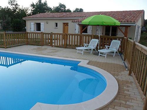 Comfortable ground floor holiday home with covered terrace - image 7