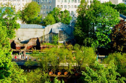 Kvartira Svobodna - Apartments Gruzinskaya - image 12