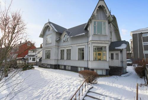 Sudurgata - Authentic Reykjavik Style Apartment 3