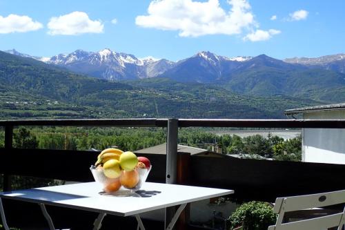 Apartment T2 sleeping corner 45 places beautiful view with balcony - Location saisonnière - Embrun