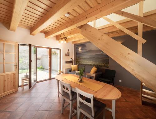 Cocina, Penzion Andel Šatov (Penzion Andel Satov) in Satov