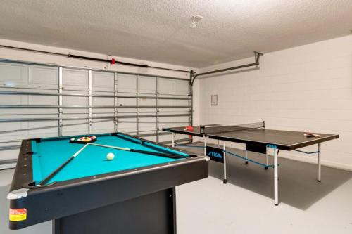 An amazing 5 bedroom house offering a wonderful vacational experience - image 7