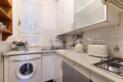 Rome As You Feel - Paradiso Apartment - image 12