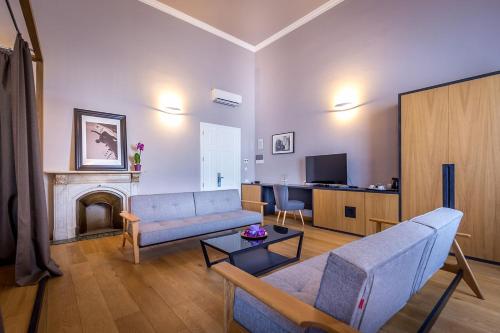 Suite with River View image 2