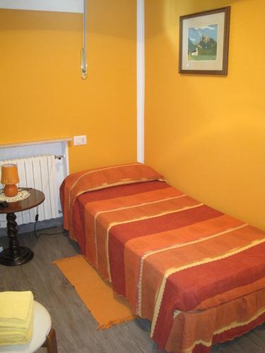 1 twin bed