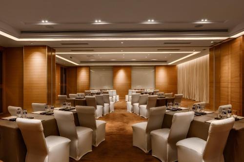 Crowne Plaza Shanghai Anting, an IHG Hotel - 15 minutes drive to FE