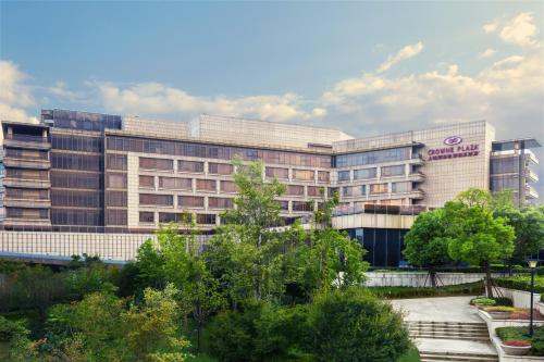 Crowne Plaza Shanghai Anting, an IHG Hotel - 15 minutes drive to FE