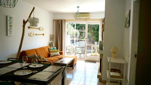 Villa Paradise by MarCalma in El Paraiso