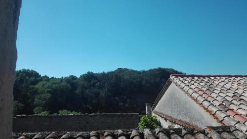 Maison au village du livre - Location saisonnière - Montolieu