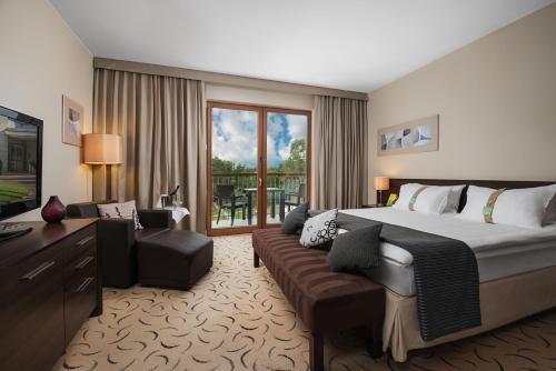 247011787 Holiday Inn Resort Warsaw Józefów by IHG