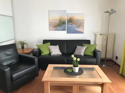 Steiner Strandappartements Appartement 210 Südseite mit seitlichem Meerblick in Stein, Deutschland