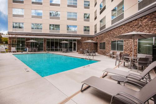 泳池, Holiday Inn Express & Suites Atlanta N - Woodstock By IHG in 伍德斯托克