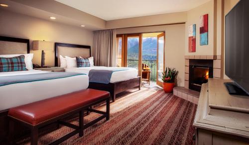 Red Rock Premium Two Queen Room