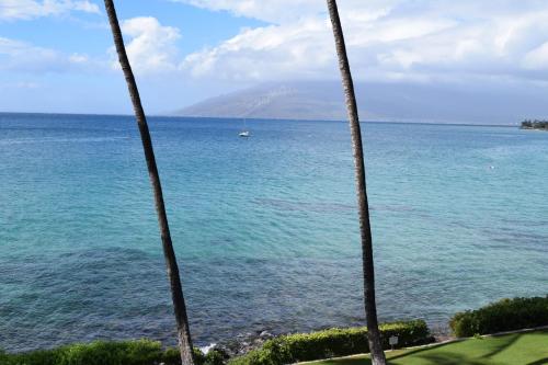 Luxury Oceanfront Condo with 180 Degree Panoramic Ocean View