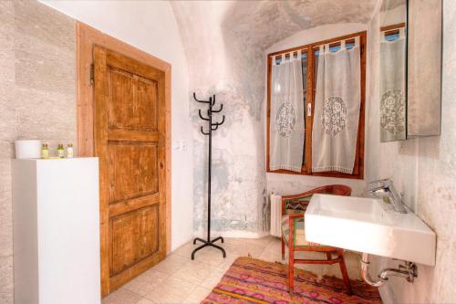 Chateau Třebešice - image 3