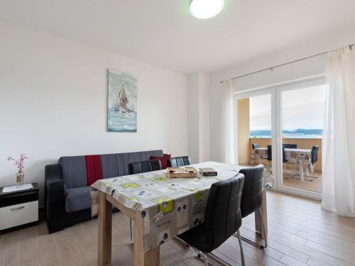 Simplistic Apartment in Neviđane with Balcony, Neviđane (photo 7)