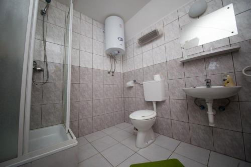 Rooms with a parking space Tordinci Slavonija - 15159 - image 7