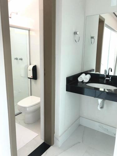 Bathroom, MIRAGE HOTEL near Porto Seguro Airport