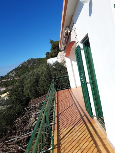 Apartments by the sea Prizba, Korcula - 18165