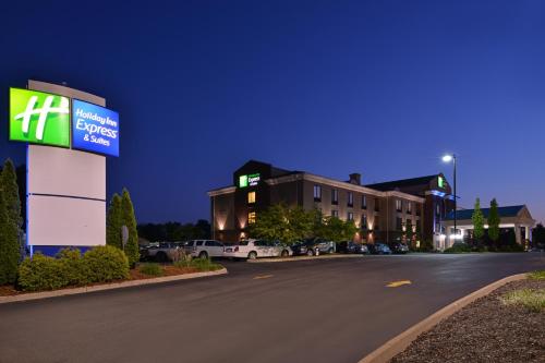 Holiday Inn Express Hotel & Suites Athens by IHG in Athens, USA