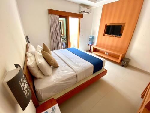 Deluxe Double Room - Tropical Bathroom without Private Pool image 4