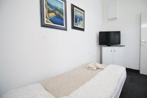 nikolaj mirlikiski in Podbara