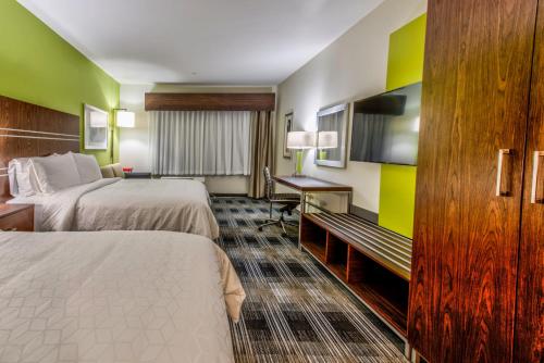 Holiday Inn Express & Suites Farmers Branch in 파머스 브랜치