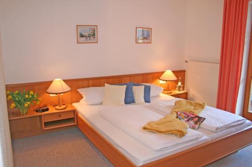 فيرينهاوس أم رومرفيخ (Ferienhaus am Romerweg) in Krun