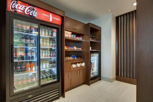 Holiday Inn Express & Suites - Elizabethtown North, an IHG Hotel in Elizabethtown, USA