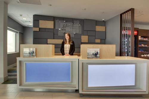 Holiday Inn Express & Suites - Elizabethtown North, an IHG Hotel in Elizabethtown, USA