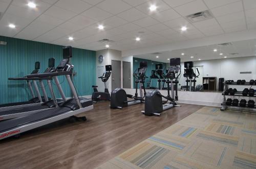 Holiday Inn Express & Suites - Lake Charles South Casino Area, an IHG Hotel