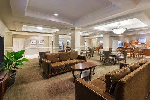 Holiday Inn Express Hotel & Suites New Iberia - Avery Island