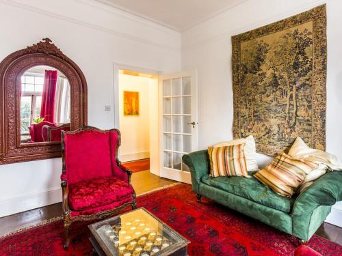 Charming And Unique Apartment In Battersea, Chelsea, London