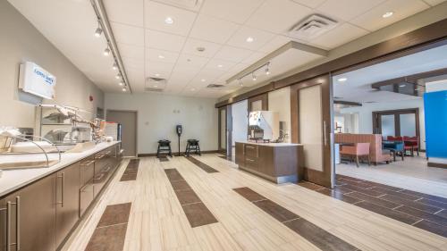 Holiday Inn Express & Suites - Dripping Springs - Austin Area, an IHG Hotel