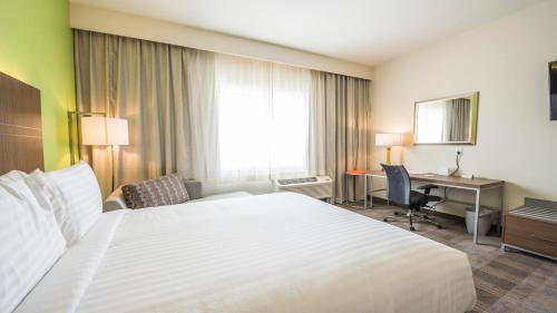 Holiday Inn Express & Suites - Dripping Springs - Austin Area, an IHG Hotel