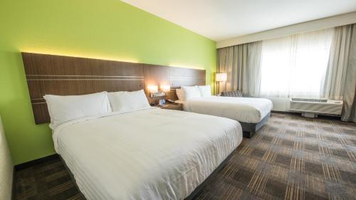 Holiday Inn Express & Suites - Dripping Springs - Austin Area, an IHG Hotel