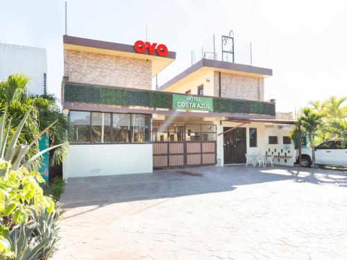 Exterior view of Hotel Costa Azul