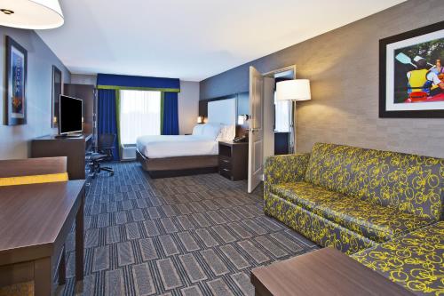 Holiday Inn Express & Suites Ann Arbor West - Zeeb Rd By IHG