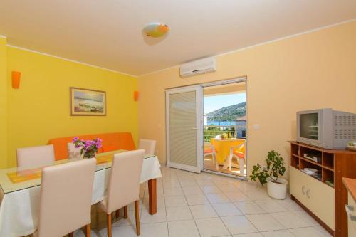 Apartments Anton - main image