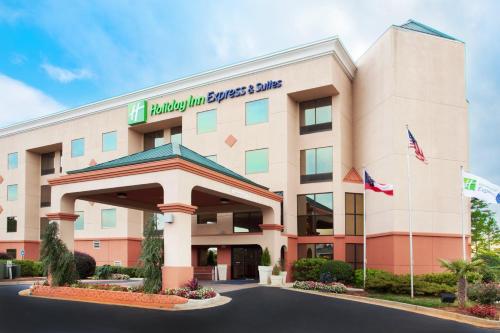 Holiday Inn Express Hotel & Suites Lawrenceville by IHG in Lawrenceville, USA