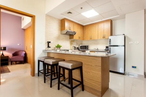 Staycae Suburbia - main image