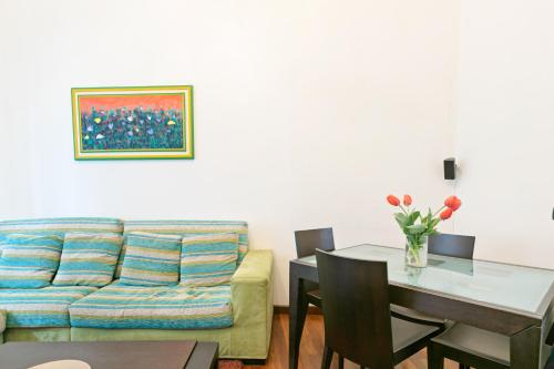 GuestHost - Vittorio Emanuele & Via Roma Colorful Apartment, Palermo (fotografie 3)