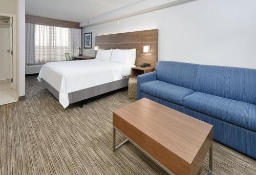 Holiday Inn Express Hotel & Suites - Irving Convention Center - Las Colinas