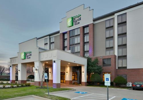Holiday Inn Express & Suites Irving Conv Ctr - Las Colinas, An Ihg Hotel